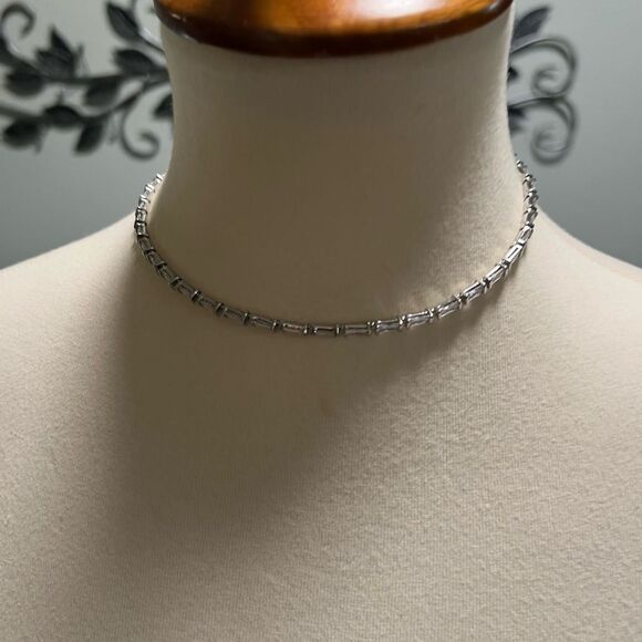 NWOT KENDRA SCOTT
Juliette Strand Necklace Rhodium - White Crystal #KSNK - Picture 1 of 9